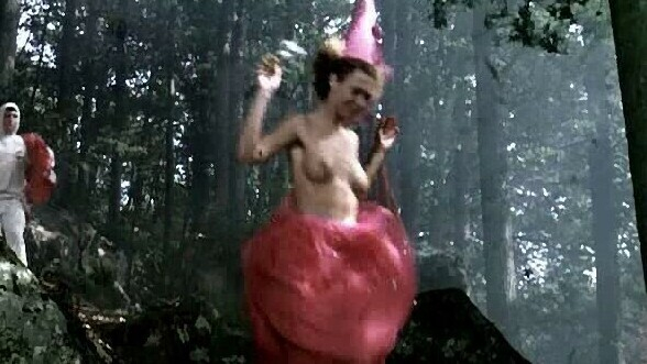 Gaëlle Legrand Nude in Elle voit des nains partout!. Breasts, bouncing breasts, brunette. 687238