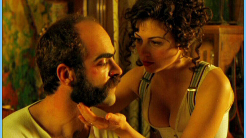 Unconscious's Sexiest Scenes with Leonor Watling. Sexy, brunette, cleavage. 632820