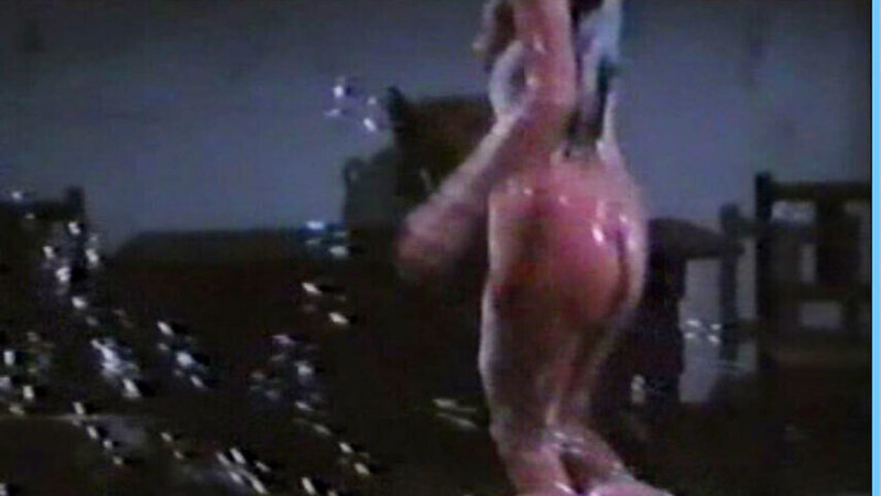María José Cantudo Naked in Las delicias de los verdes años. Breasts, Butt, nude, soap suds. 626149