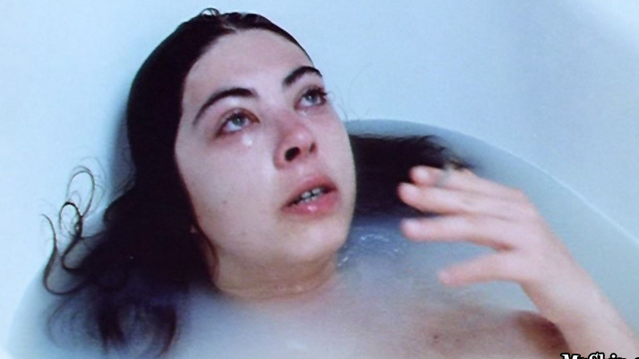 Marina de Van Nude in See the Sea. Breasts, bathtub, cloudy water. 590404