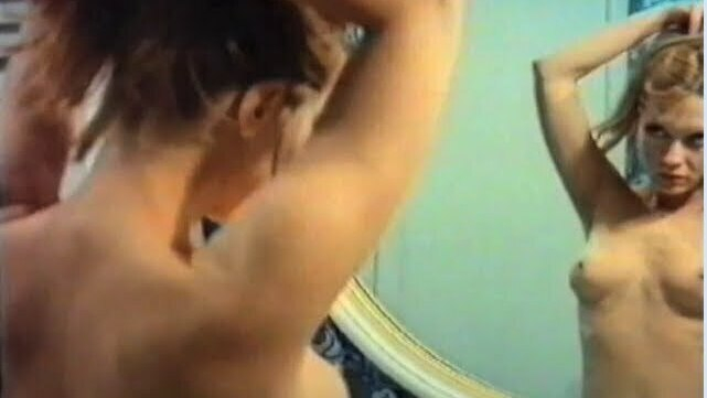 Gillian Hills Nude in La muerte llama a las 10. Breasts, lifting arms, mirror. 704560