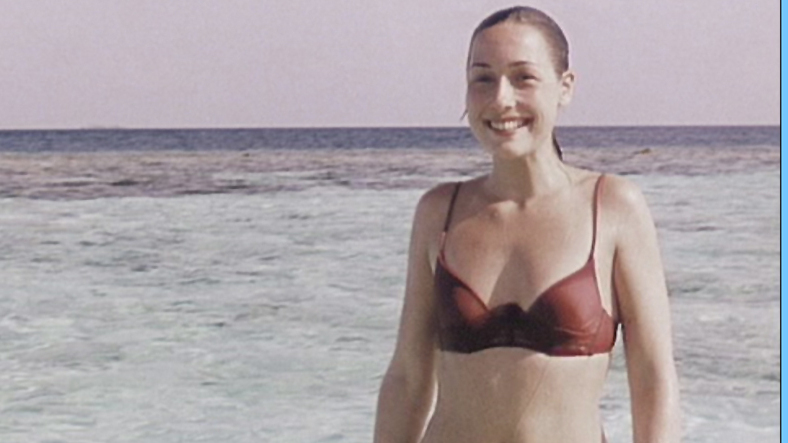 Sexiest Annelise Hesme Scene in Kaliber Deluxe. Bikini, SFW, brunette. 596041
