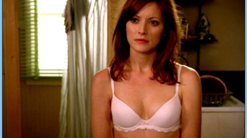 Sexiest Scenes of Alison Rowan from October Road. Underwear, SFW, cleavage. 664985