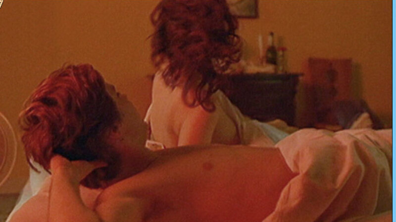 Sexiest Chulpan Khamatova Scene in Good Bye, Lenin!. Sexy, SFW, black hair. 582373