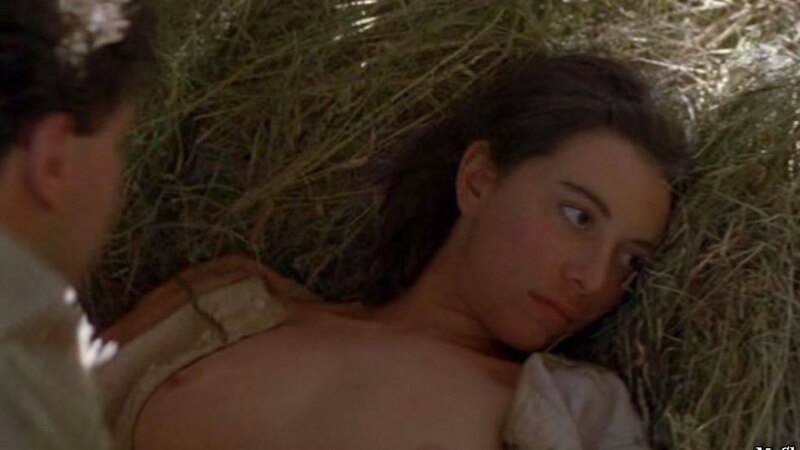 Elena Mar Fernández Naked in Butterfly. Breasts, barn, nude. 601147