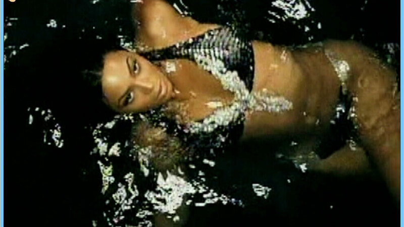 Hottest Herself Scenes. Bikini, Black, SFW. 642447