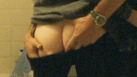 Elizabeth Banks in The Details (2012) Butt Bathroom Blonde 724673