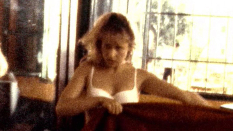 Hottest Anica Dobra Scene in ¿Bin ich schön?. Underwear, SFW, blonde. 604892