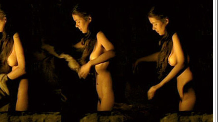 Guillemette from Le frère du guerrier Naked. Breasts, black hair, brunette. 595163