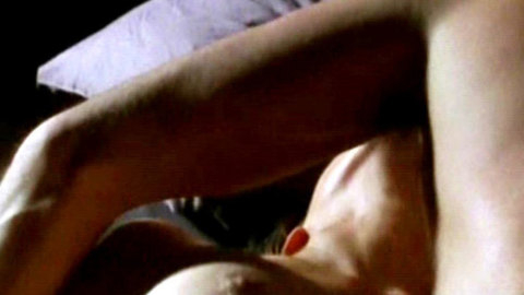 Sonsee Neu in Herzbeben - Die Nacht, die alles veränderte (1998) Breasts Breasts Couple In Bed 591566