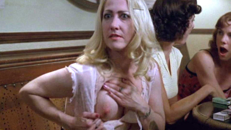 Flashing Yvonne from Spider Naked. Breasts, blonde, flashing breasts. 601685