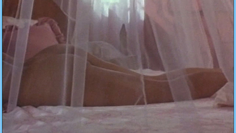 Amparo Grisales Nude in Bésame mucho. Butt, laying in bed, nude. 571654