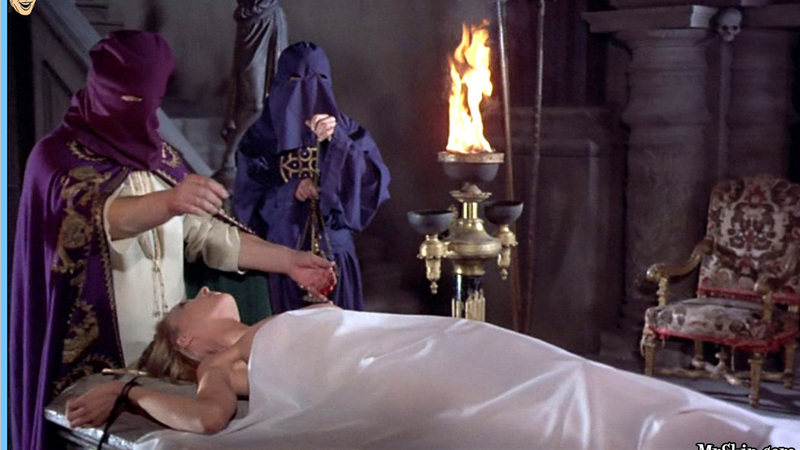 Maggie Wright Nude as Alexa. Breasts, blood, ceremony. 601604