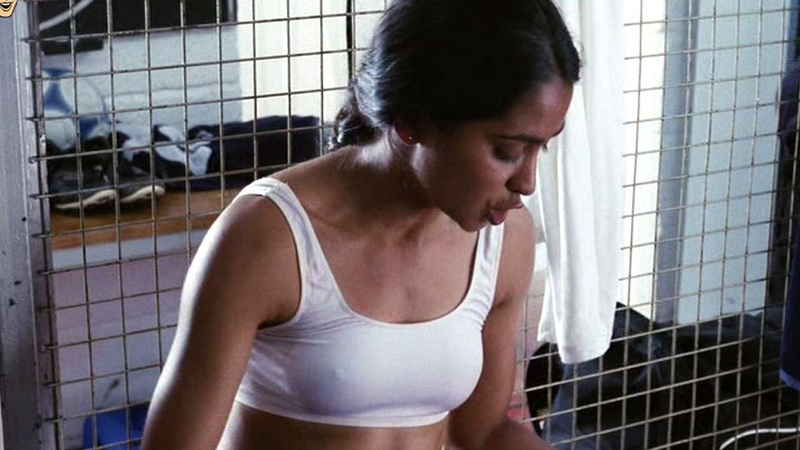 Hottest Parminder Nagra Scene in Bend It Like Beckham. Sexy, Indian, SFW. 602138