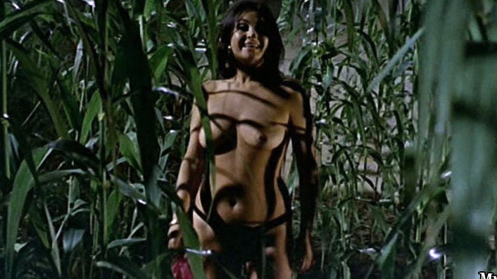 Gabriella Giorgelli Naked in Seven Blood-Stained Orchids. Breasts, corn field, nude. 547543