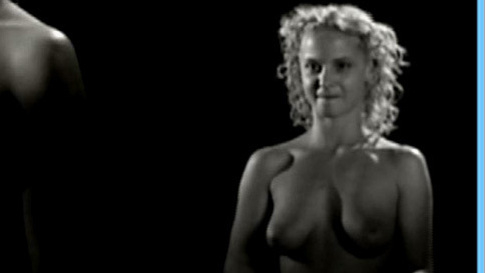 Anne van de Ven Nude in Venus in Furs. Breasts, black and white, blonde. 604408
