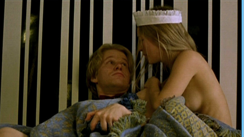 Linda Zilliacus Naked in Spy Games. Breasts, blonde, couple. 557257