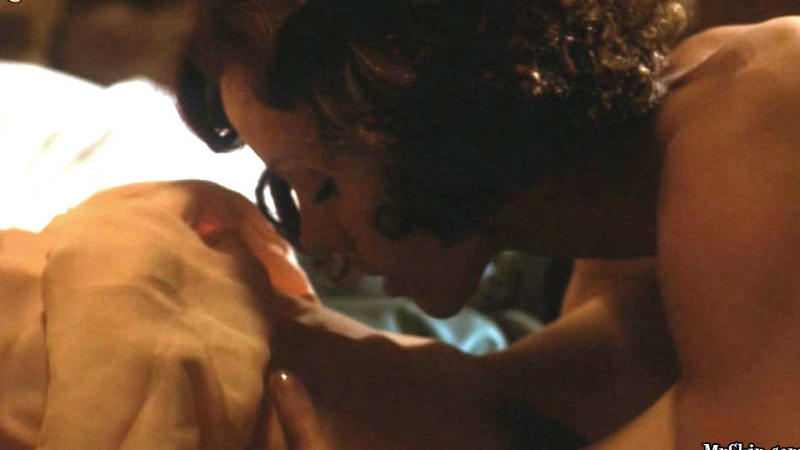 Juliane Köhler Nude as Lilly Wust (Aimée). Bush, Lesbian, brunette, face in bush. 571562