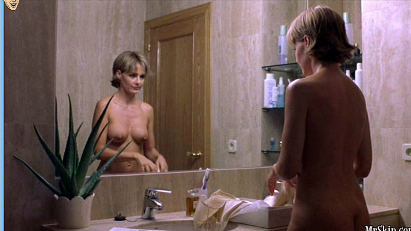 Nudes of Ana from Amor, curiosidad, prozak y dudas. Breasts, Butt, back exposed, big breasts. 606210