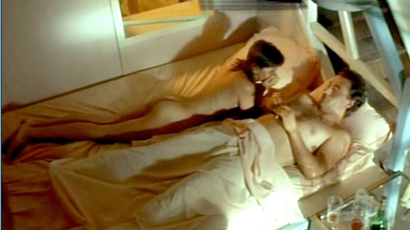 Nudes of Paula Baretto from Cap Canaille. Butt, back exposed, black hair. 623514
