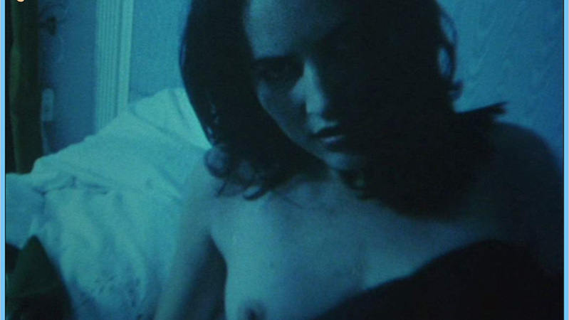 Louise Delamere Naked in Shameless. Breasts, black hair, in bed. 544477