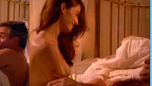 Emmanuelle Laborit Nude as Marie. Breasts, brunette, in bed. 617864