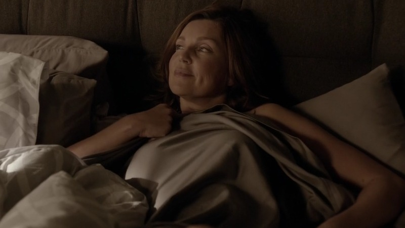 Hottest Sarah-Jane Redmond Scene in iZombie. Sexy, SFW, brunette. 761288