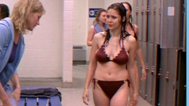 Sexiest Sarah Lind Scene in Punch. Bikini, Locker Room, SFW. 607303