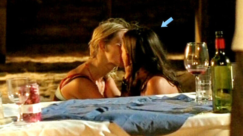 18 - Allein unter Mädchen's Sexiest Scenes with Hannah Herzsprung. Sexy, Lesbian. 660696
