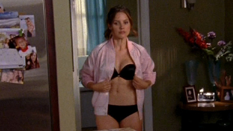 Sophia Bush in One Tree Hill (2003-2011) Underwear Black Bra Black Panties 688826