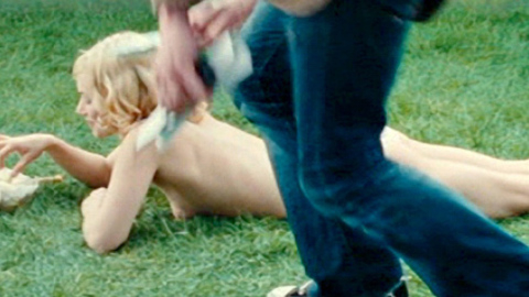Sophie Quinton Naked as Martine Langevin, dite Candice Lecoeur. Butt, SFW, blonde. 716157