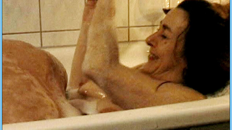 Steffi Kühnert Naked as Ellen. Breasts, brunette, couple in bed. 570507