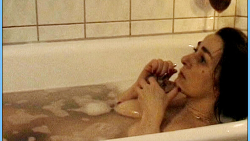 Steffi Kühnert Nude as Ellen. Breasts, bathtub, brunette. 570506