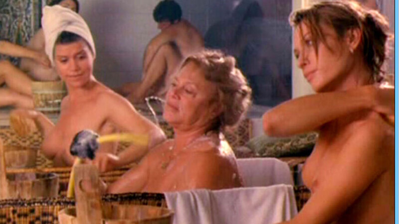 Nath from Pas d'amour sans amour! Naked. Breasts, bath house, brunette. 617867