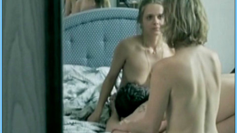 Laura Schuhrk in Christina ohne Kaufmann (2004) Breasts Lesbian Back Exposed Breasts 635811
