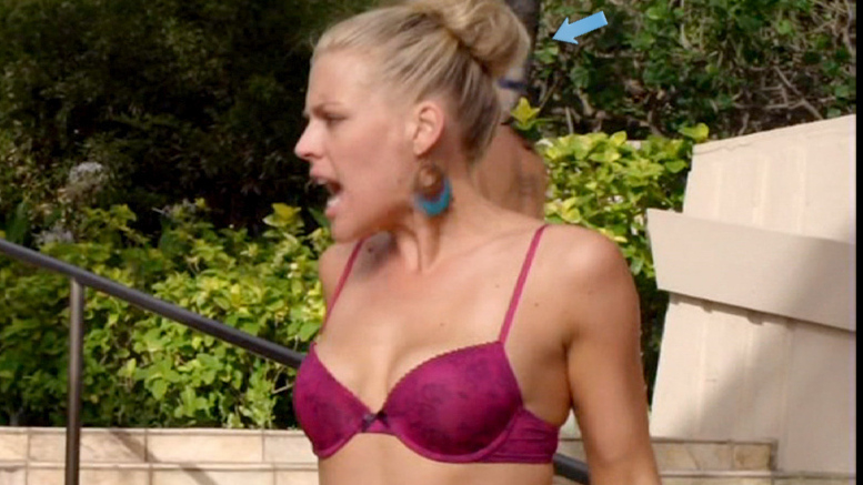 Sexiest Scenes of Laurie from Cougar Town. Underwear, SFW, blonde. 696827