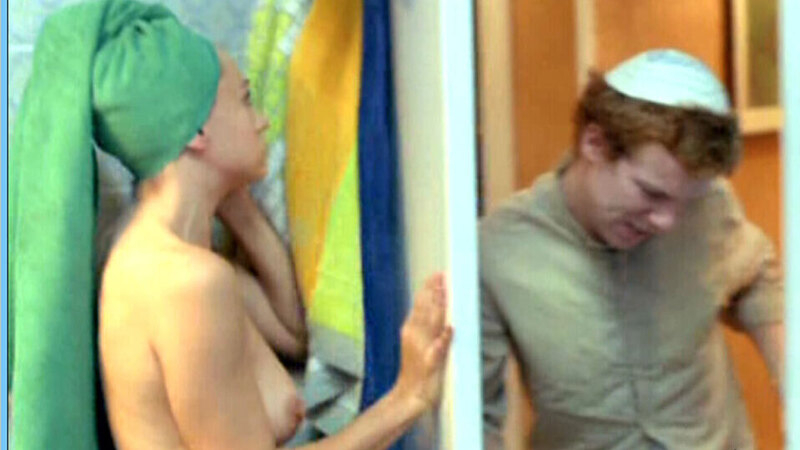 María Botto Nude as Tania Dali. Breasts, back exposed, bathroom. 574154