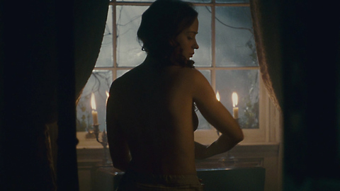 Emily Blunt in The Wolfman (2010) Sexy Back Exposed Brunette 685116