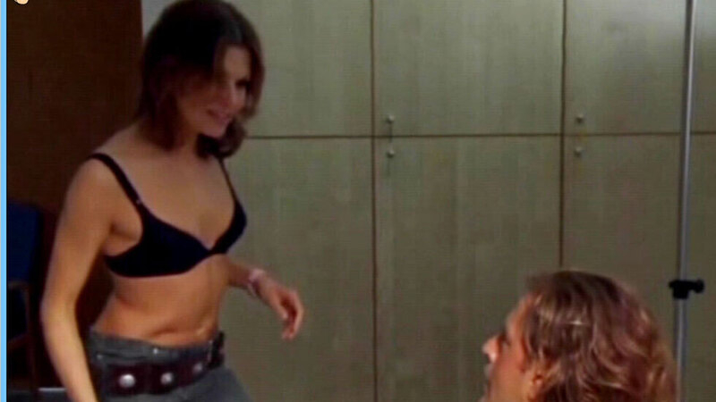 Sexiest Scenes of Natalie Seiler from Samt und Seide. Underwear, SFW, black underwear. 656795