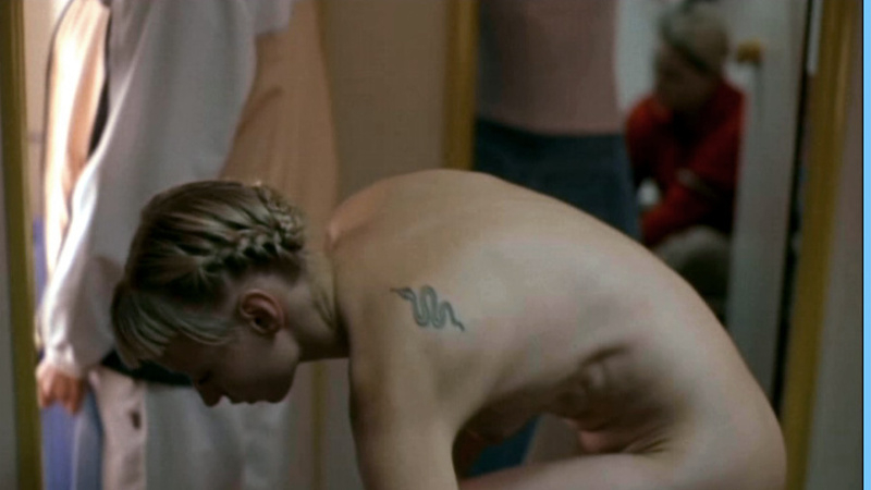 Victoria Deutschmann Nude in Ganz und gar. Breasts, blonde, left breast. 606988