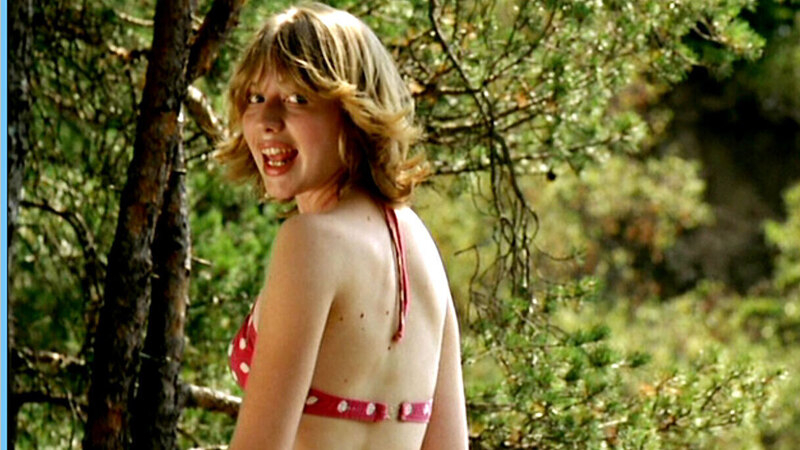 Hottest Anna Brüggemann Scene in Kleinruppin forever. Bikini, SFW, outdoors. 615716