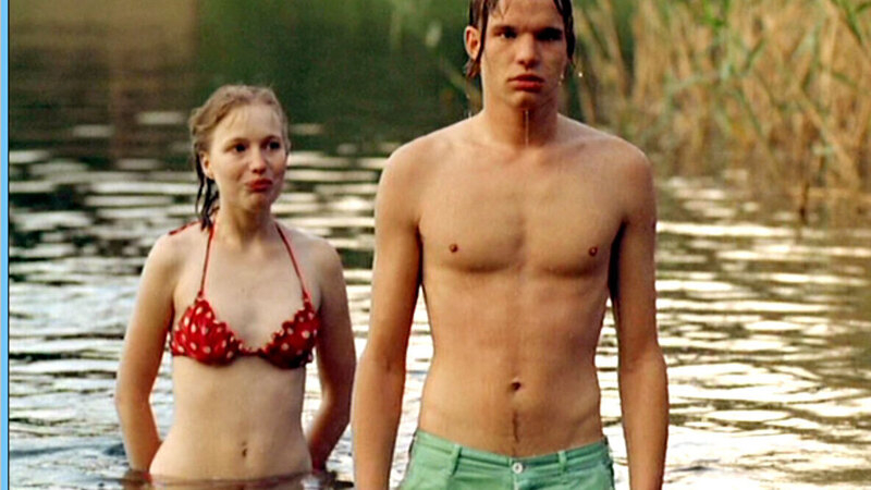 Hottest Jana Scenes. Bikini, SFW, red polka dot bikini. 615717