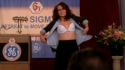 Tina Fey in 30 Rock (2006-2011) Underwear Brunette Glasses 664592