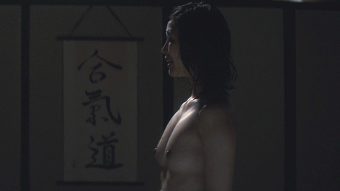 Linh Dan Pham in Le grand méchant loup (2013) Breasts Asian Asian Writing 731856