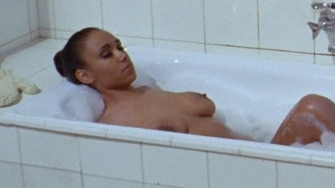 Jane Garret in Slaughter Hotel (1971) Breasts Bathtub Black 754243