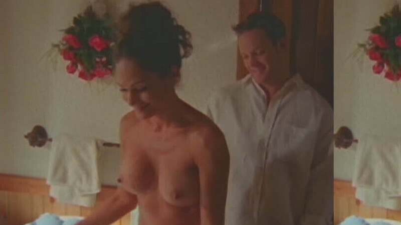 Tina Wiseman Naked in Hotel Erotica. Breasts, bathtub, brunette. 653743