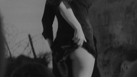 Fergie in Nine (2009) Sexy Black And White Butt Peeking Out 684295