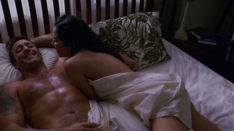 Sexiest Scenes of Catherine Rollins from Hawaii Five-0. Sexy, SFW, black hair. 775421