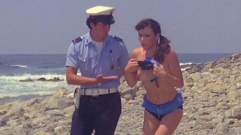 Adriana Russo Nude in Ricchi, ricchissimi, praticamente in mutande. Breasts, beach, cop. 613744