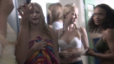 Chelan Simmons in Carrie (2002) Underwear Blonde Cleavage 761715